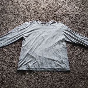 Grey long sleeve nike shirt